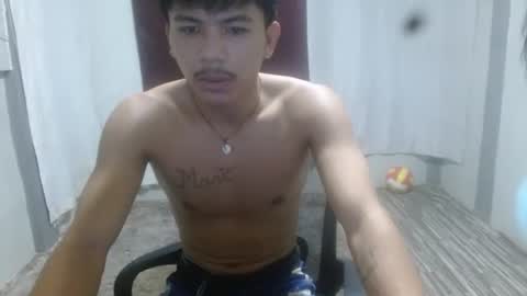 kyle_lourence online show from April 28, 2026, 4:06 am