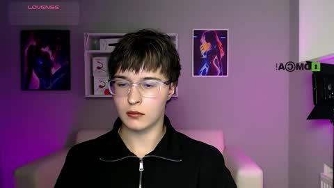 kyleberry_ online show from November 4, 2025, 4:06 pm