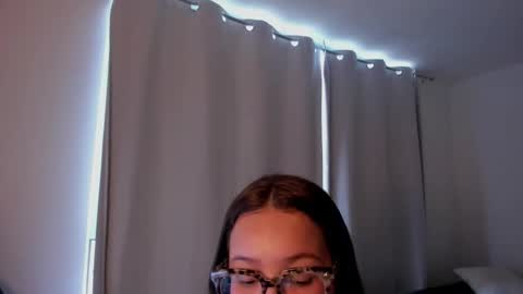 Snapshot of kyleighcx chatting on March 23, 2026, 10:47 pm Kyleigh online show from March 23, 2026, 10:47 pm