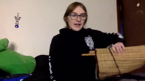 Kylianna online show from November 17, 2025, 8:36 pm