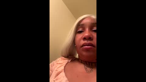 Snapshot of kylie03en chatting on February 23, 2026, 3:42 pm kylie03en online show from February 23, 2026, 3:42 pm