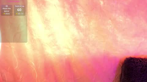 Kylie  online show from December 19, 2025, 4:47 pm