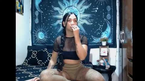 kylie online show from October 17, 2025, 10:12 pm