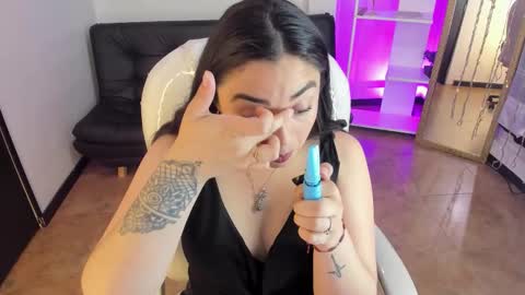 kylie online show from November 11, 2025, 1:44 pm