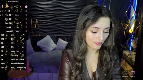 Kylie online show from February 3, 2025, 12:25 pm