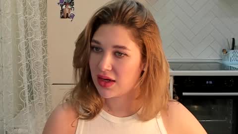 Snapshot of kylieblond chatting on January 5, 2025, 7:17 pm Din online show from January 5, 2025, 7:17 pm