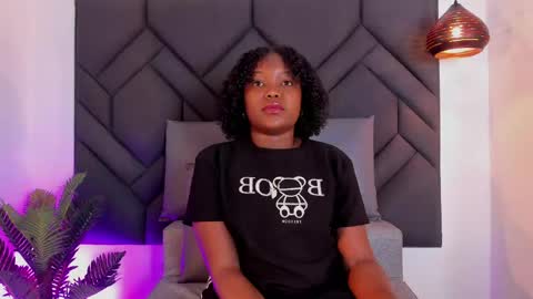 Snapshot of kyliee_vega chatting on June 10, 2026, 11:42 am kyliee_vega online show from June 10, 2026, 11:42 am