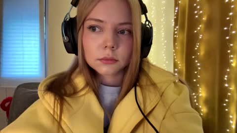 Emilia online show from March 30, 2026, 4:19 pm