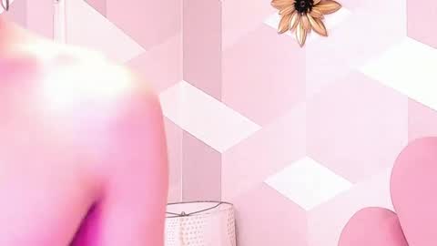 Kylie jl online show from May 17, 2026, 2:20 am
