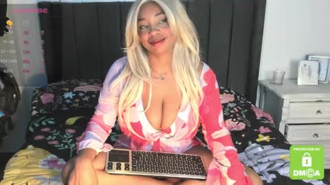 Snapshot of kyliewhiteboobs chatting on January 31, 2025, 4:27 pm kylie white boobs online show from January 31, 2025, 4:27 pm