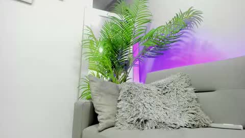 Kylliam Levis online show from February 20, 2025, 2:07 am