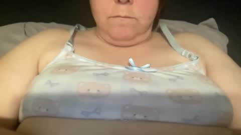 Snapshot of kylorencat chatting on December 25, 2024, 11:43 am KYLO online show from December 25, 2024, 11:43 am