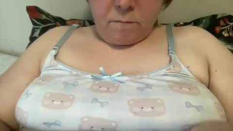 Snapshot of kylorencat chatting on February 9, 2025, 3:12 pm KYLO online show from February 9, 2025, 3:12 pm