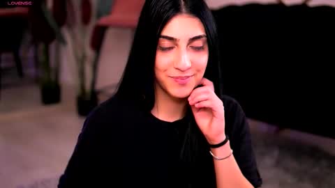 Snapshot of kyrabliss chatting on January 6, 2026, 8:12 pm Maria online show from January 6, 2026, 8:12 pm