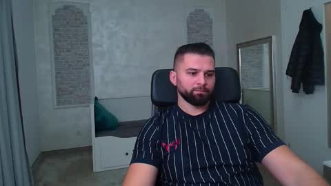 KysonOnyx online show from October 27, 2025, 7:23 am