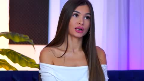 Kyssa online show from October 8, 2025, 6:49 pm