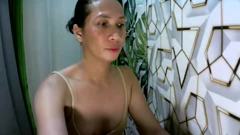 Snapshot of kyutshyne chatting on April 30, 2026, 6:14 pm kyutshyne online show from April 30, 2026, 6:14 pm