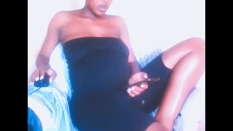 l4_love online show from October 2, 2025, 7:59 am