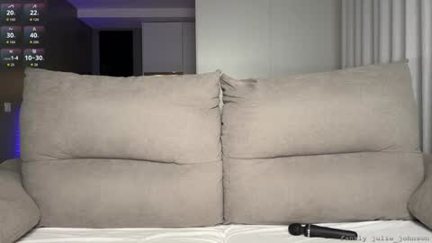 Julie online show from February 14, 2026, 4:09 am