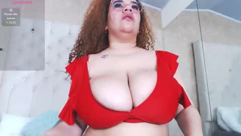 la crespa x online show from December 20, 2025, 2:13 pm