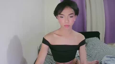 Laura online show from November 11, 2025, 5:46 pm