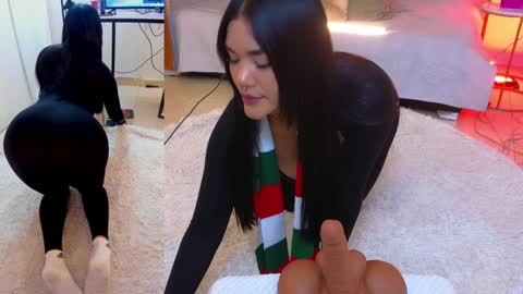 Snapshot of laady_brownn chatting on December 24, 2024, 3:05 pm Cris online show from December 24, 2024, 3:05 pm