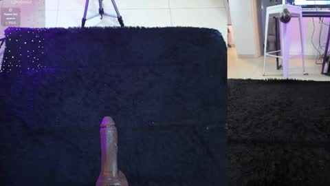 Snapshot of laady_brownn chatting on October 4, 2025, 11:30 am Cris online show from October 4, 2025, 11:30 am