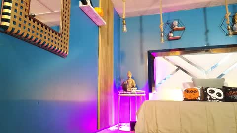 Snapshot of laady_brownn chatting on October 6, 2025, 12:02 pm Cris online show from October 6, 2025, 12:02 pm