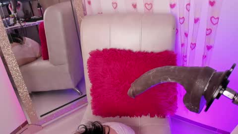 lana  foxx Model  independient online show from April 15, 2026, 11:49 pm