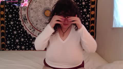 Lacey online show from November 25, 2025, 7:36 pm