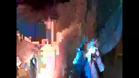 lacharcute online show from September 12, 2025, 6:35 am