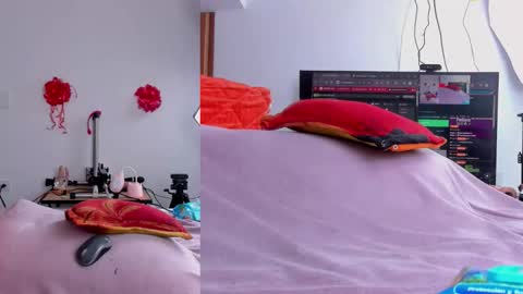 Snapshot of lacii_lost chatting on February 19, 2026, 10:06 pm LACI LOST online show from February 19, 2026, 10:06 pm