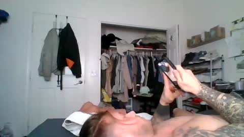 lacrioxcum18 online show from February 9, 2025, 11:25 pm