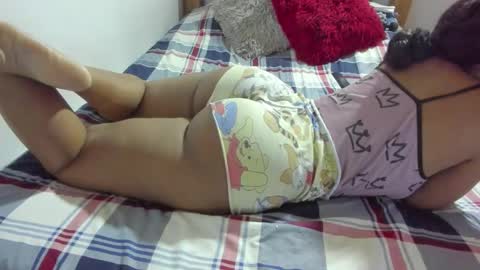 Akyra  online show from October 14, 2025, 10:32 pm