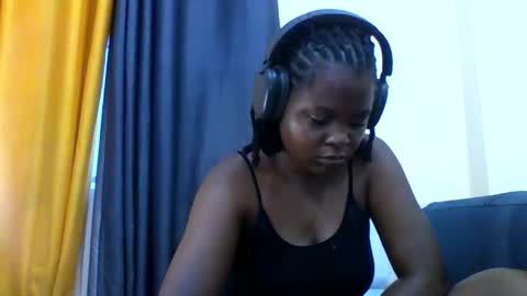 Snapshot of ladar_ chatting on February 22, 2026, 4:35 am vida online show from February 22, 2026, 4:35 am