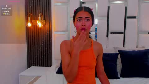 Lady  online show from May 17, 2026, 11:45 pm