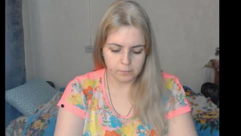 lady cute cat29 online show from January 29, 2025, 9:23 am