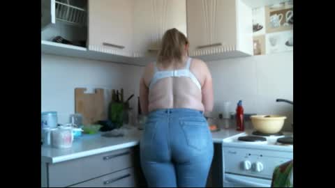 lady cute cat29 online show from September 24, 2025, 2:37 am