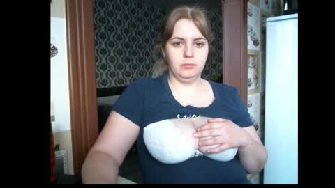 lady cute cat29 online show from December 17, 2025, 2:39 am