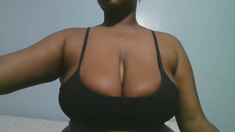 lady_dearra online show from February 8, 2026, 3:21 am