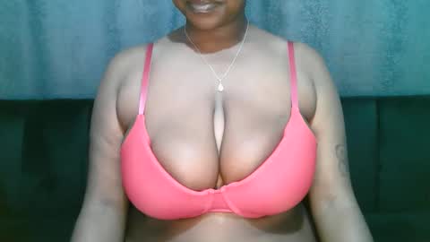 lady_dearra online show from March 10, 2026, 3:33 am