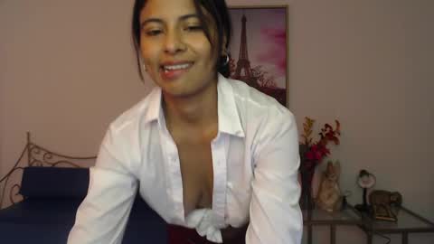 Lady Isabella online show from June 3, 2026, 2:33 pm