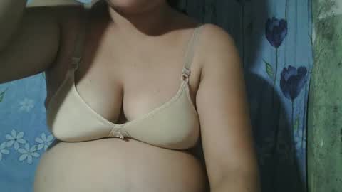 lady_love063 online show from January 23, 2025, 9:18 am