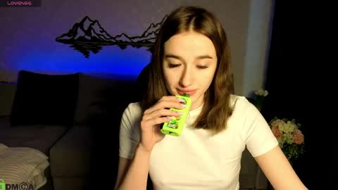 Olivia online show from May 14, 2026, 1:01 am