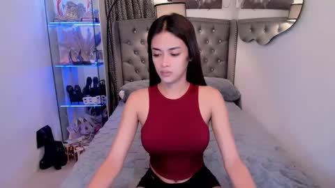 lady_moriseth online show from December 16, 2025, 7:57 am