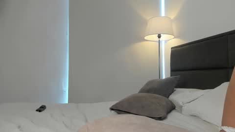 Snapshot of lady_ni chatting on March 6, 2025, 6:26 pm    700  1300 -5 online show from March 6, 2025, 6:26 pm