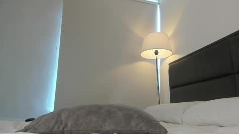 Snapshot of lady_ni chatting on March 7, 2025, 4:00 pm    700  1300 -5 online show from March 7, 2025, 4:00 pm
