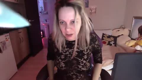 lady_smile69 online show from February 16, 2025, 1:58 am