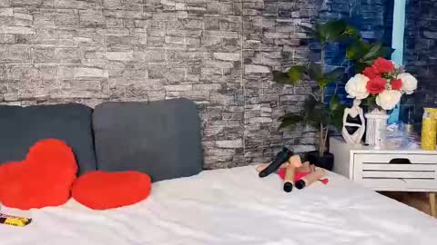 Jenny online show from January 5, 2025, 4:38 pm