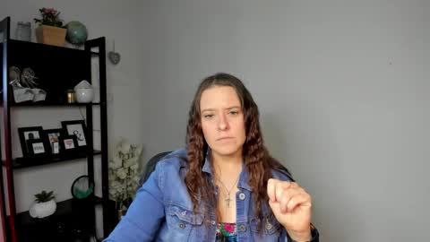 Snapshot of ladyalessa chatting on June 3, 2026, 5:32 am ALESSA online show from June 3, 2026, 5:32 am